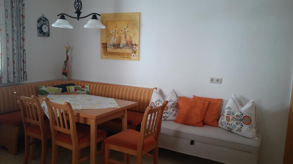 Apartment Knablhof Санкт Мартин ам Тененгебирге Стая снимка